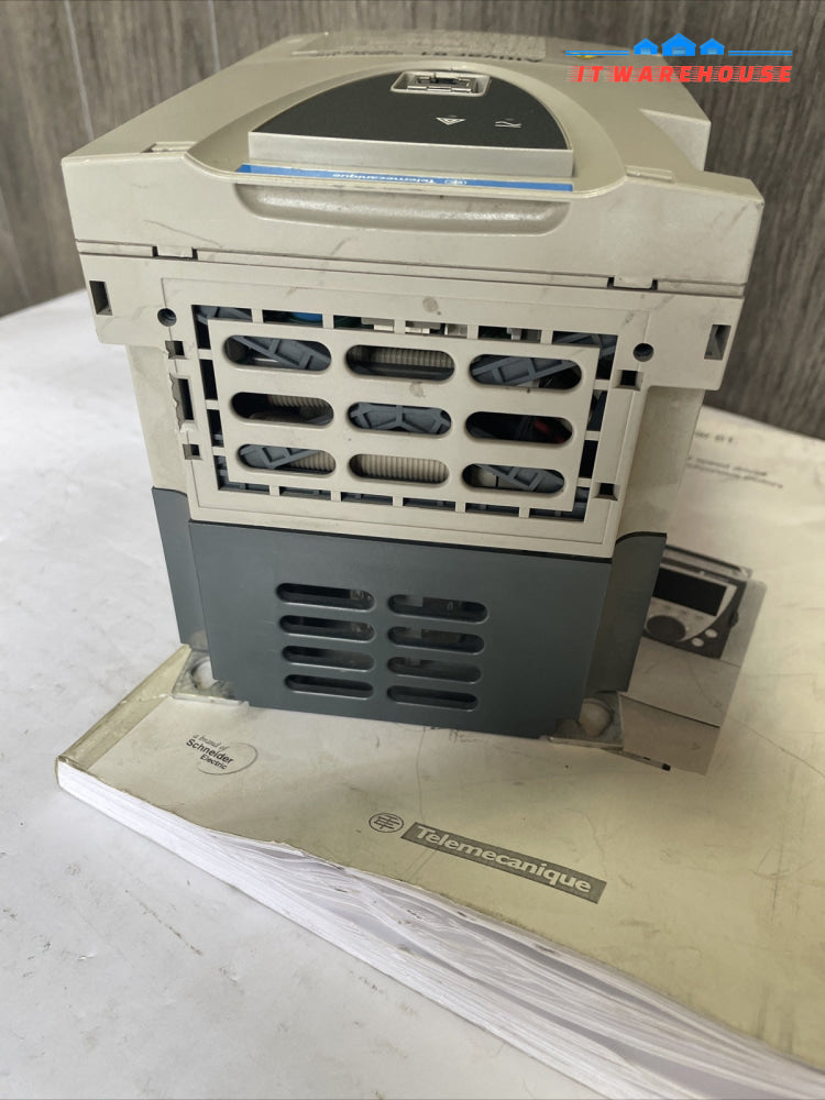 Schneider Electric Altivar Machine 0.75 KW 1 HP ATV61H075M3 AC Speed Drive