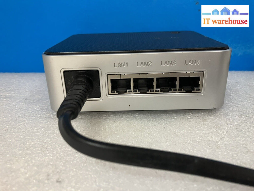 Sharp Hn-Va400U Homeplug Power Line Communications 4-Port Adapter ~