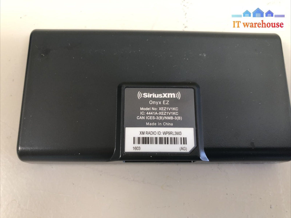 $ SiriusXM XEZ1V1KC Onyx EZ Satellite Radio /w Car Dock Cradle XDPIV2 no charger