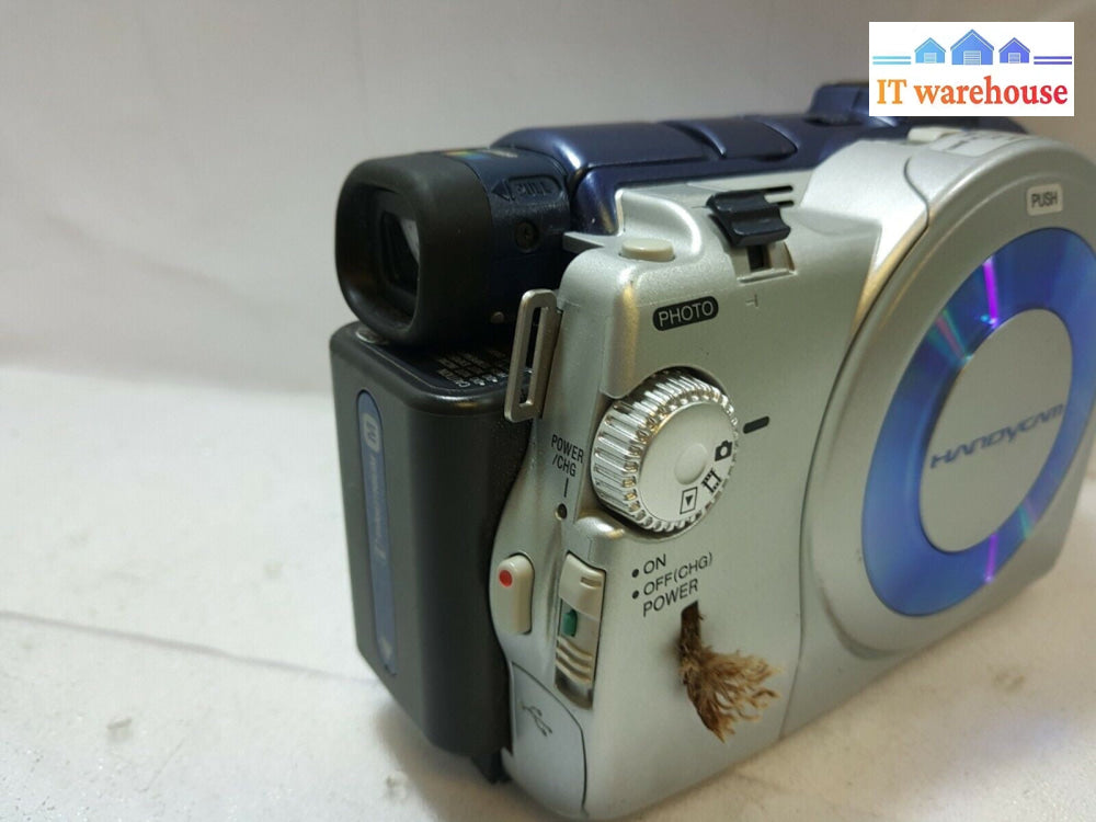 -  SONY DCR-DVD200 DIGITAL VIDEO CAMERA  CAMCORDER 120X ZOOM (UNTESTED,AS IS)
