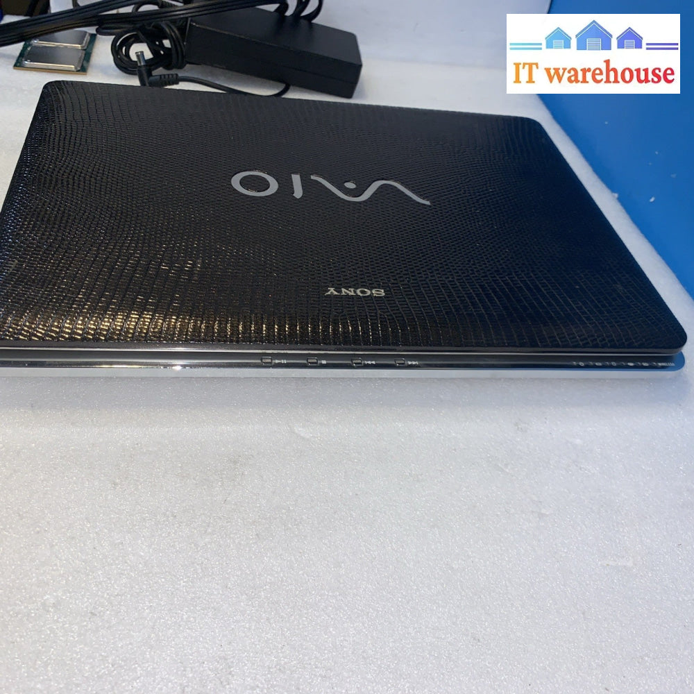 Sony Vaio PCG-5L2L 14" Intel C2D T5750 3GB 250G Windows 7 Home (French keyboard)