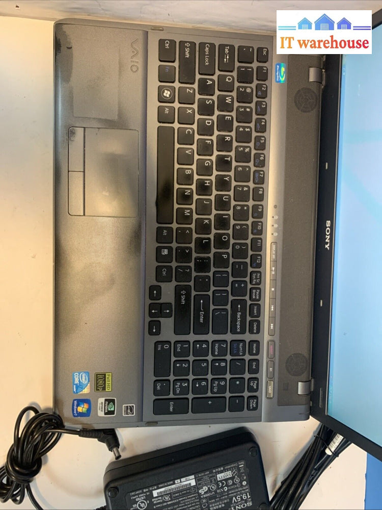 Sony Vaio PCG-81114l 16.5’’ i7-Q740 4GB 500GB Windows XP Blu-ray drive GT-330M