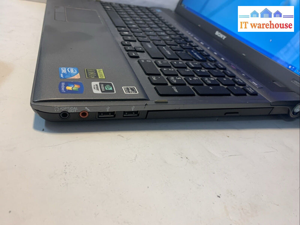 Sony Vaio PCG-81114l 16.5’’ i7-Q740 4GB 500GB Windows XP Blu-ray drive GT-330M