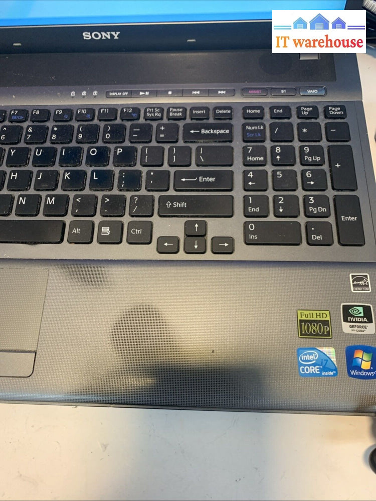 Sony Vaio PCG-81114l 16.5’’ i7-Q740 4GB 500GB Windows XP Blu-ray drive GT-330M