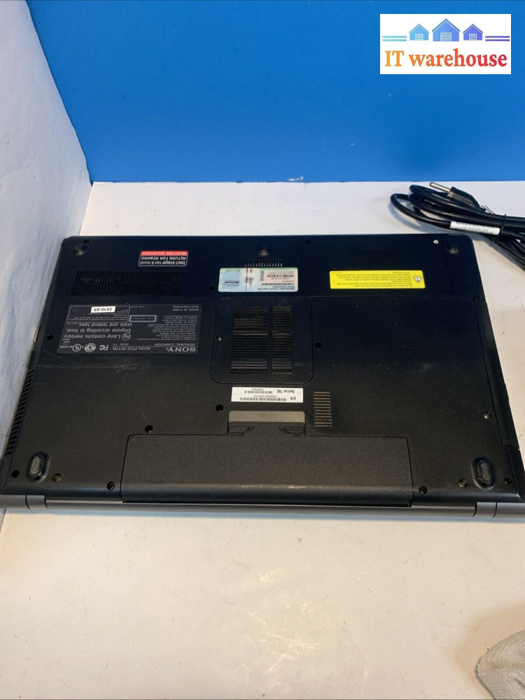 Sony Vaio PCG-81114l 16.5’’ i7-Q740 4GB 500GB Windows XP Blu-ray drive GT-330M
