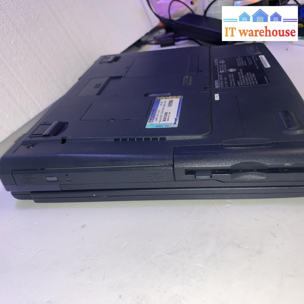 Sony Vaio PCG-9B3L AMD Athlon 4 1000MHz 256MB RAM 20GB HD Windows XP SP3