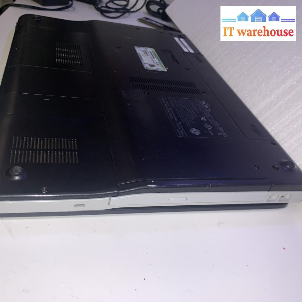 Sony Vaio VGN-FS640/W PCG-7A2L Laptop Intel PM 1.6GHZ 1GB Ram 60GB HD Windows xp