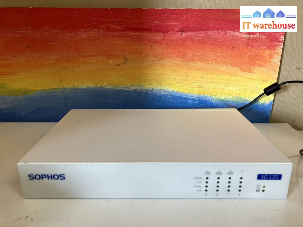 ~ Sophos XG 125 rev.2 8-ports Wireless Firewall with adapter