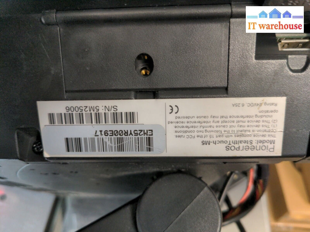 - Stealthtouch M5 15" Touchscreen POS All-in-One W/Printer (N270 CPU/2G RAM)