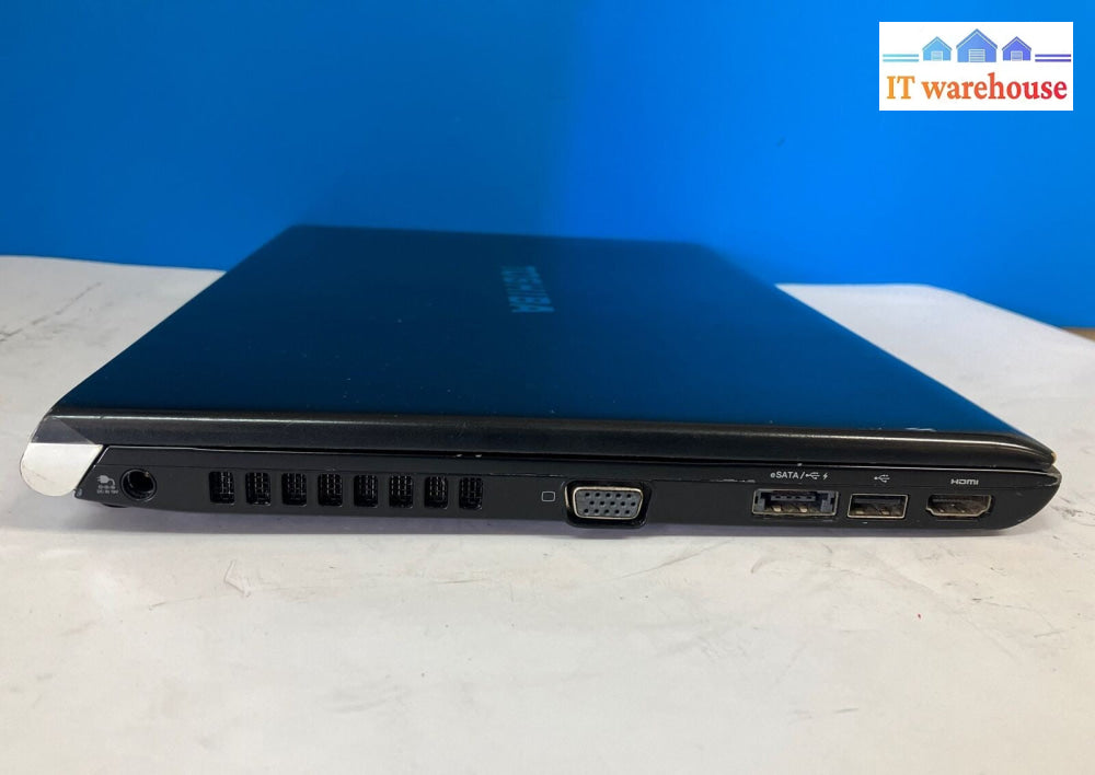 Toshiba Portege R830 13.3" Laptop Intel i3-2310M CPU/ 3GB RAM / 250GB HDD / XP ~