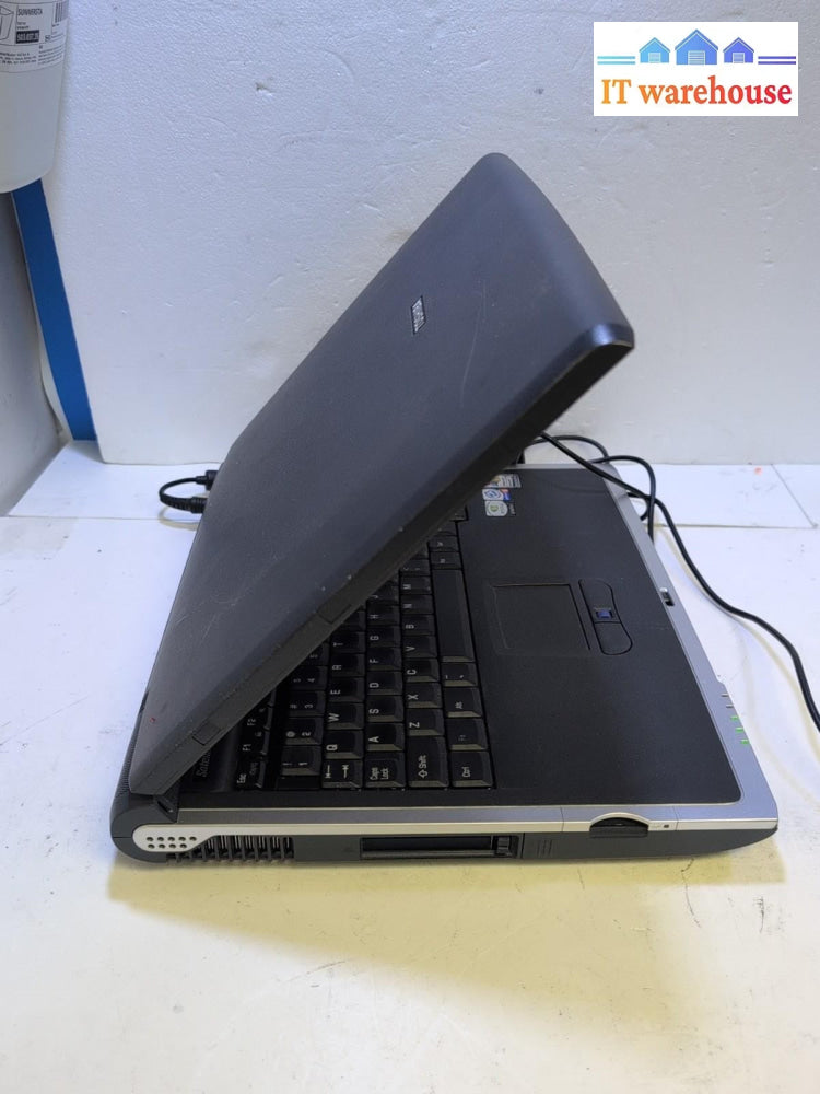 TOSHIBA SATELLITE 2410 15" Laptop Pentium 4-M 1.9GHz/512MB RAM/40GB HDD/WIN XP -
