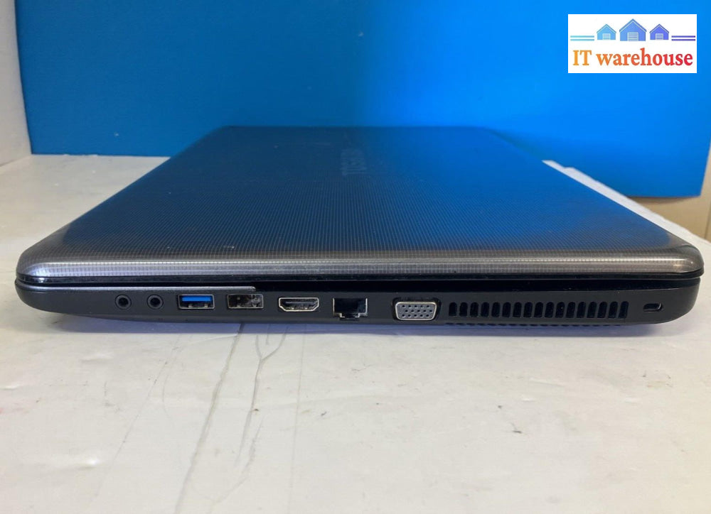 Toshiba Satellite C870 15.6’’ Laptop With Pentium Cpu/ 2Gb Ram / 500Gb Hdd Xp ~