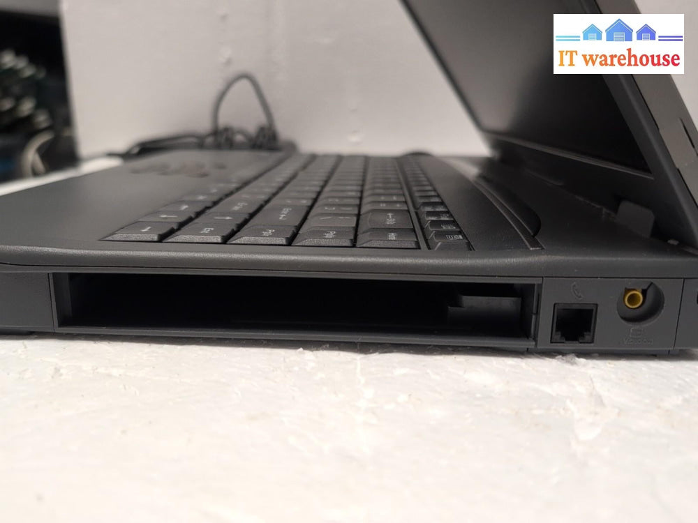 Toshiba Tecra 8100 14.1" Laptop Pentium III 846MHz CPU /256MB RAM/40GB HDD/XP -