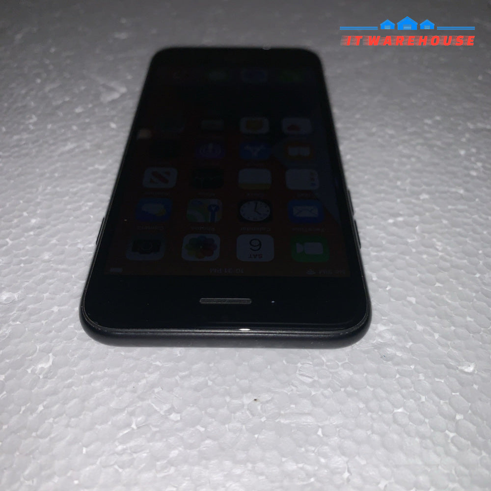 Unlocked  Apple iPhone 7 32GB - Black  (with extra)