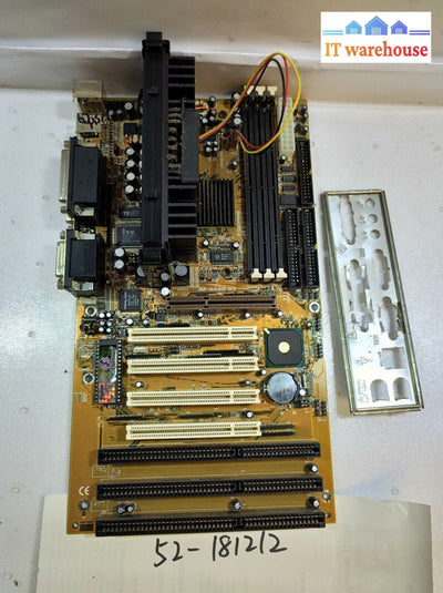 - VINTAGE 8840 MOTHERBOARD 35-8840-01 WITH CPU (UNKNOWN TYPE)