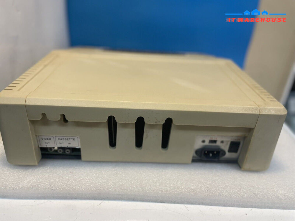 Vintage  Apple II Clone Computer  CV-777 Canadian clone