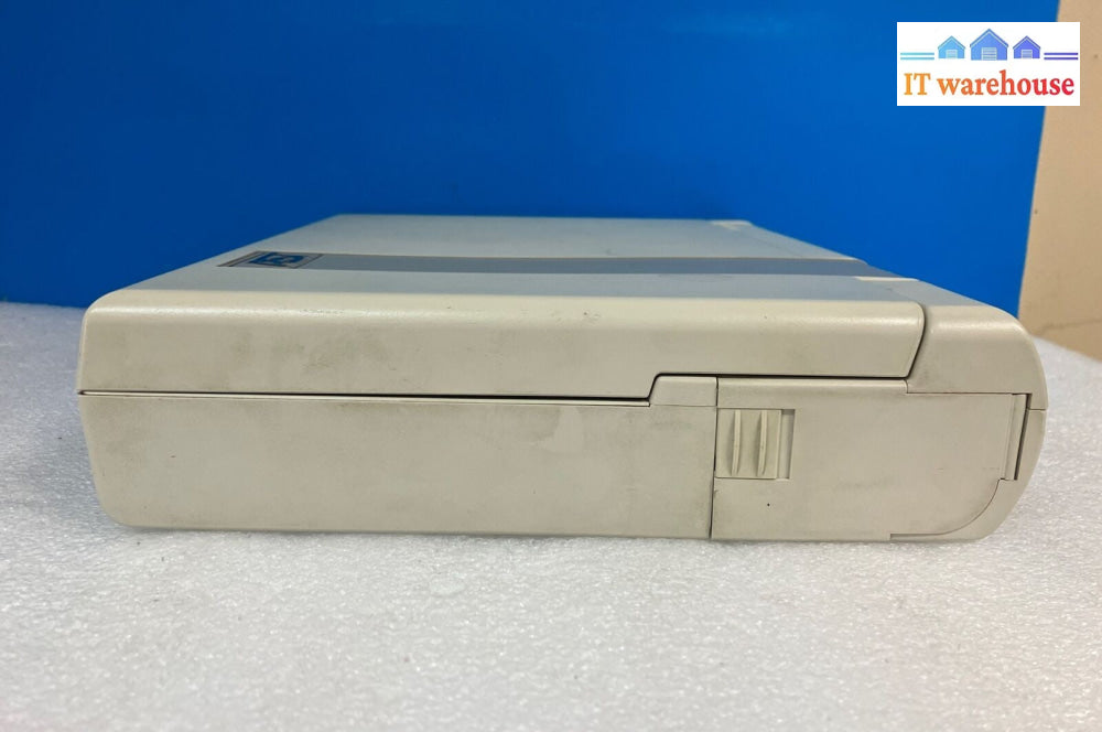 Vintage AST Premium Exec 386SX/25 Laptop Computer  (Parts or repir, display use)