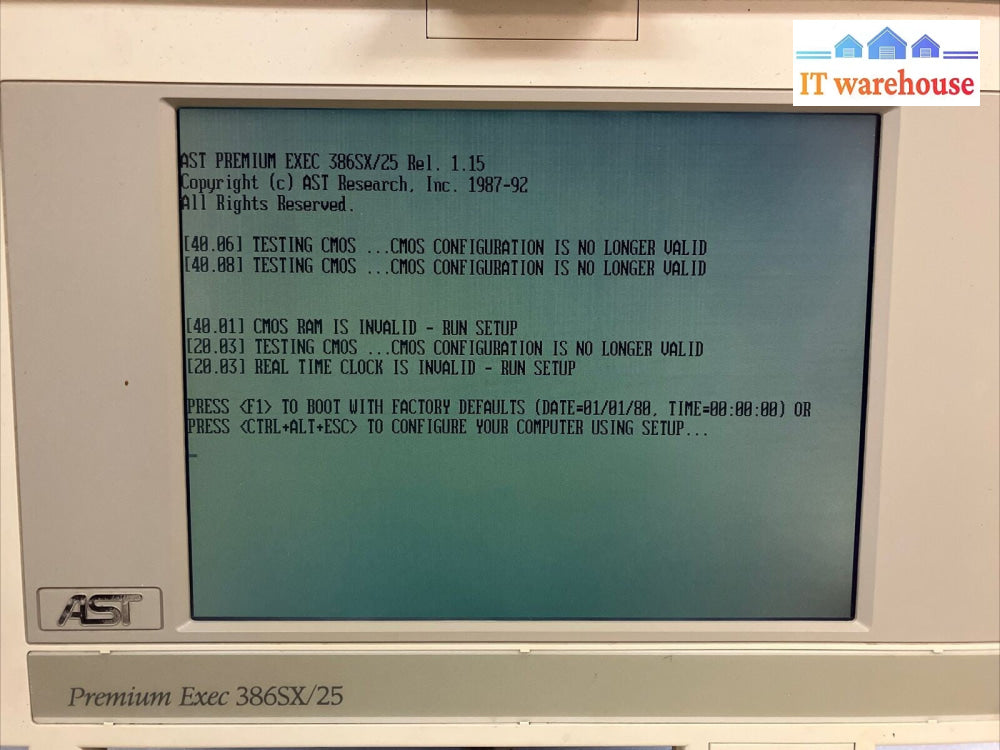 Vintage AST Premium Exec 386SX/25 Laptop Computer  (Parts or repir, display use)