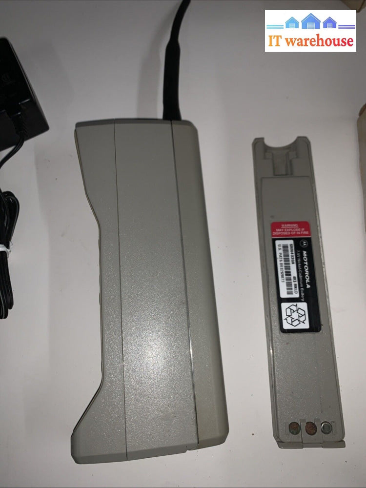 Vintage MOTOROLLA Brick Cell Phone