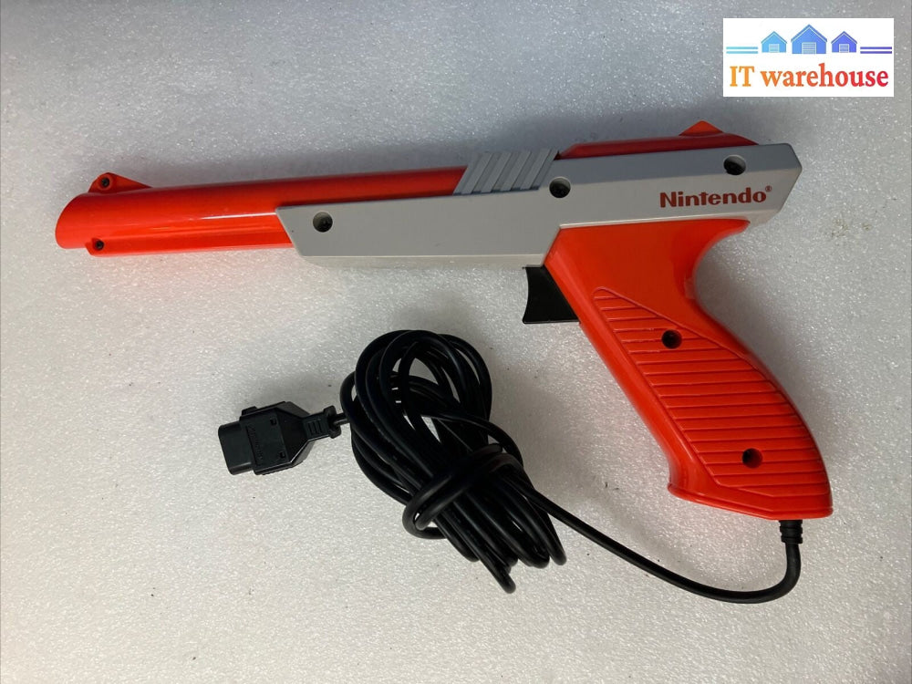 ~ Vintage Nintendo NES Duck Hunt Zapper Gun NES-005 Orange 1985 Original OEM