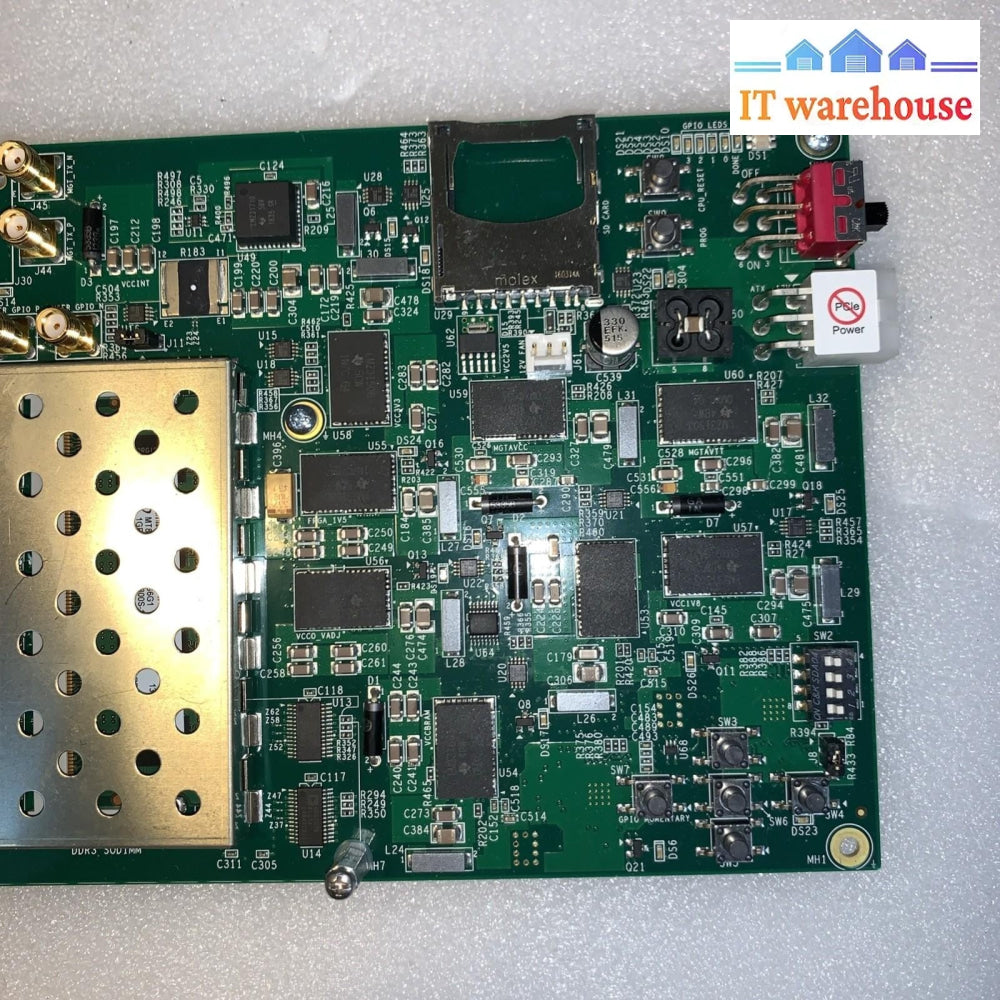 Xilinx Artix-HW-A7-AC701 development board