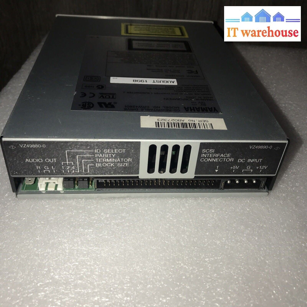 Yamaha 4-2-6 CRW-4260t CD-ReWritable SCSI 50-pin CDROM Drive W/ Block Size 512